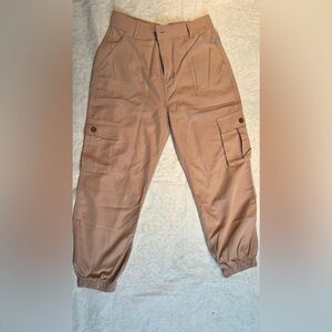 Cute jogger dressy pants khakis size M 28/24/14 hi rise